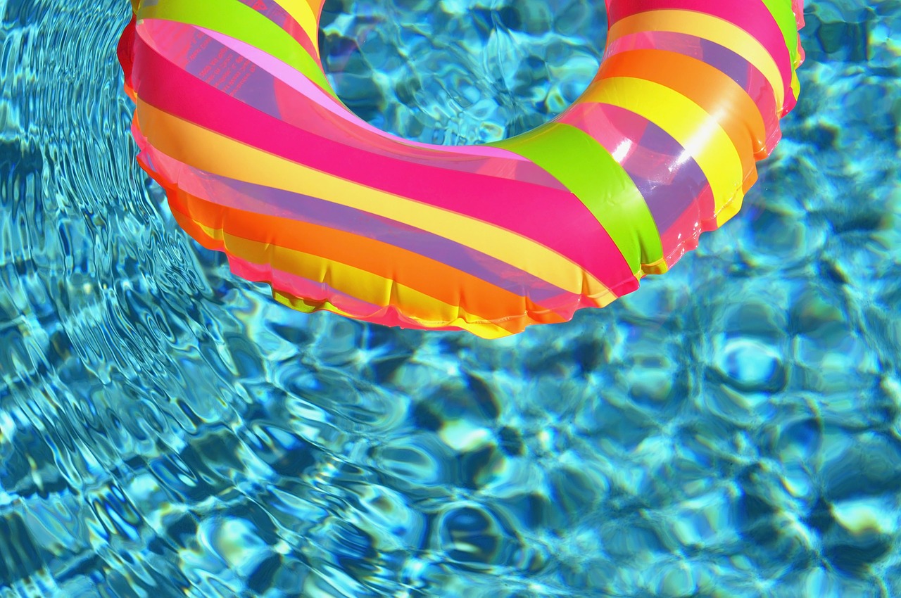 Swimming pool with float